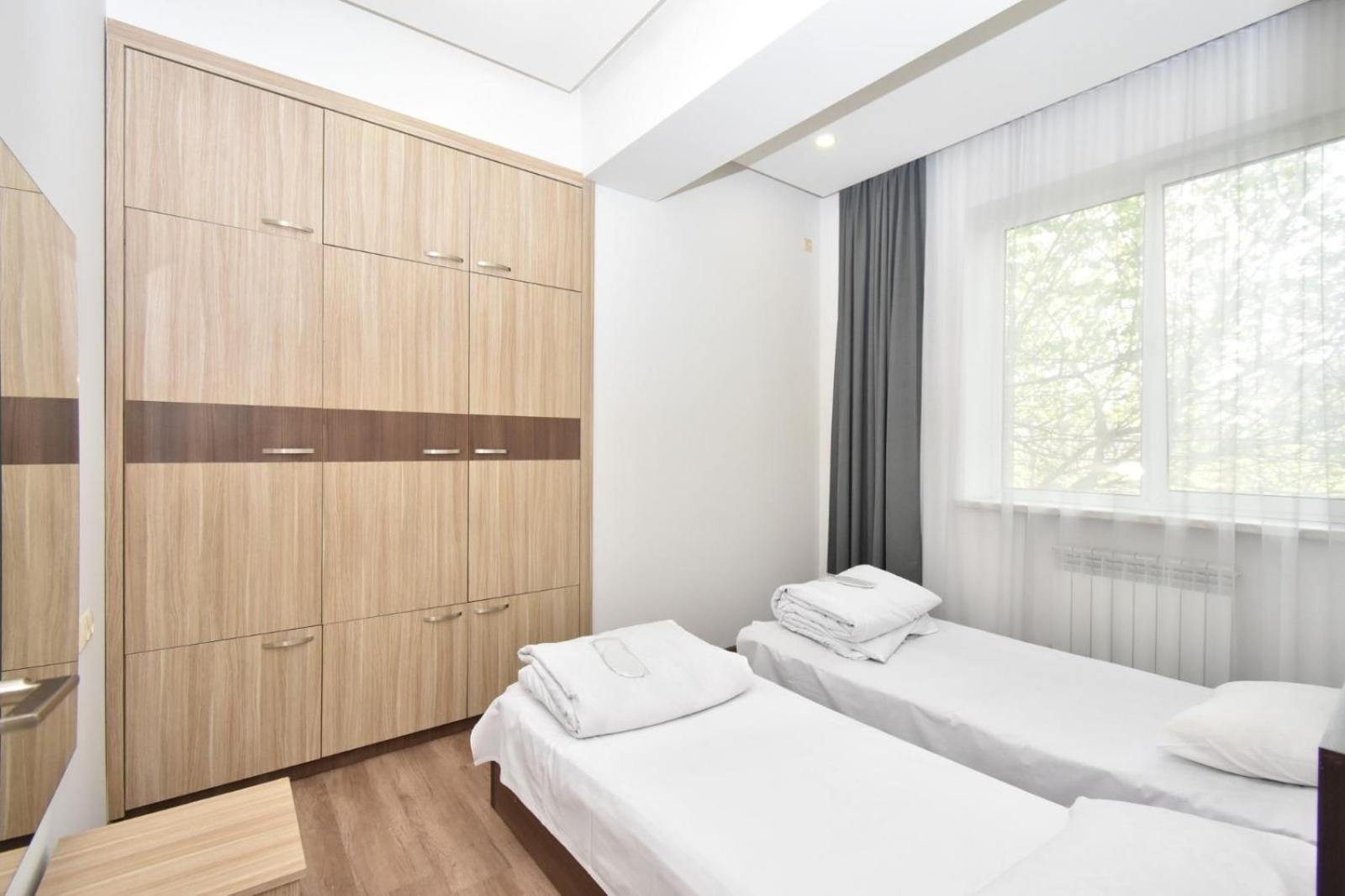 Rent Inn Yerevan On Chaykovski Street Exterior foto